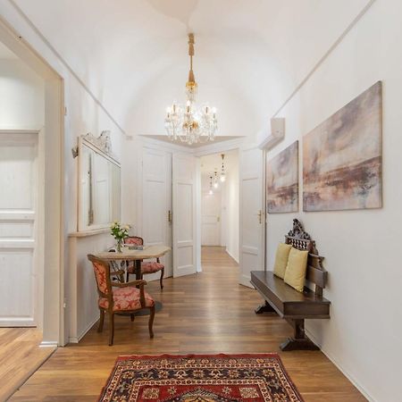 900 - Guest House Ливорно Экстерьер фото