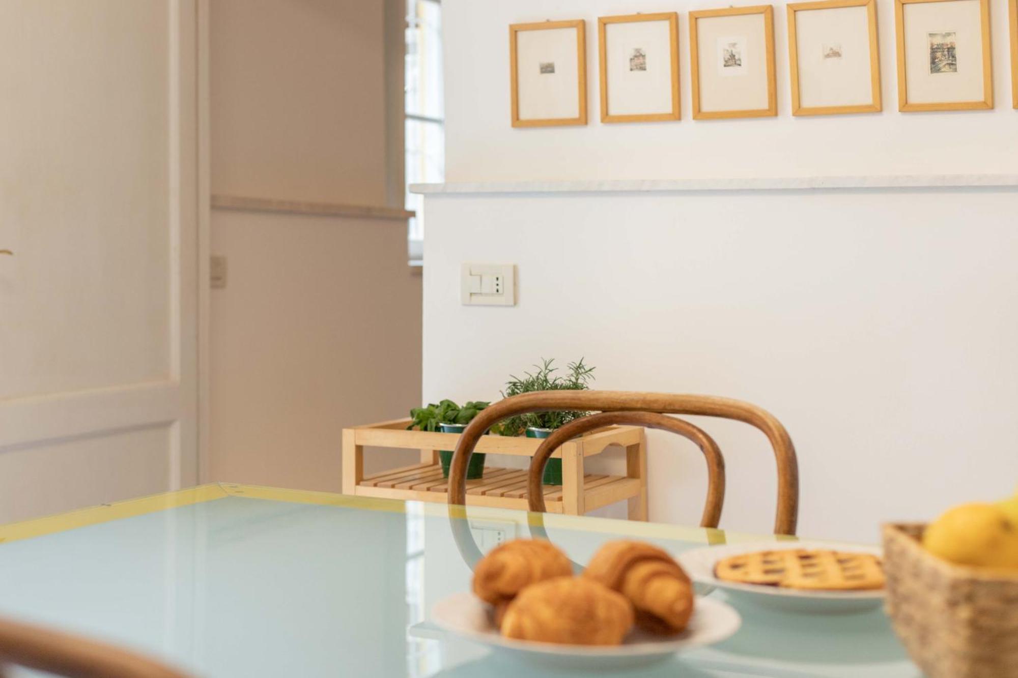 900 - Guest House Ливорно Экстерьер фото